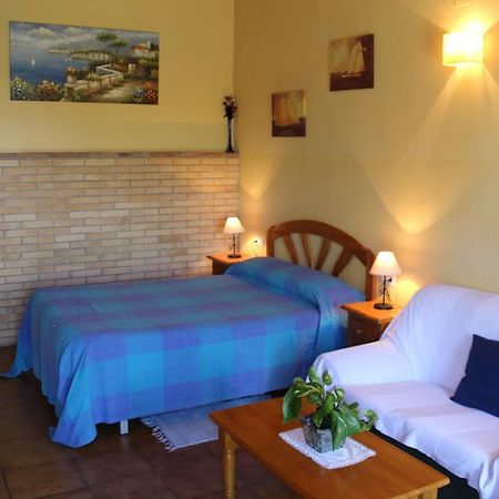 Aparthotel Las Palomas La Puebla de los Infantes Ngoại thất bức ảnh