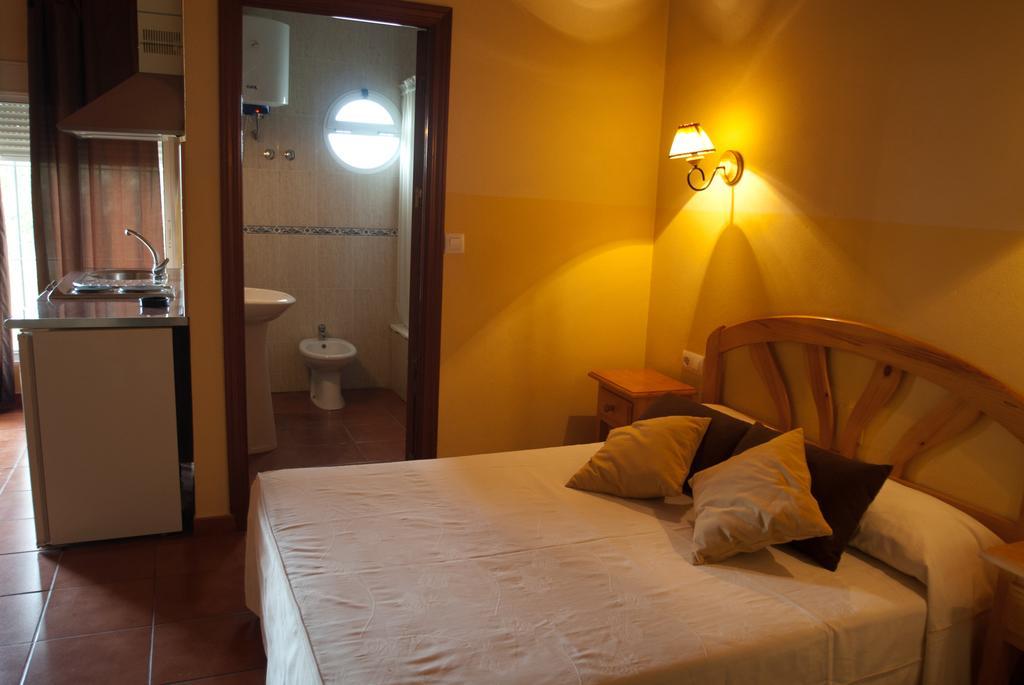 Aparthotel Las Palomas La Puebla de los Infantes Ngoại thất bức ảnh